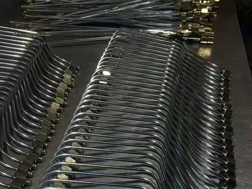 發(fā)動(dòng)機(jī)高壓油管